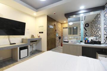 Photo 18