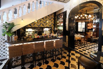 Snack bar