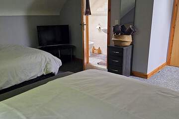 Photo 32