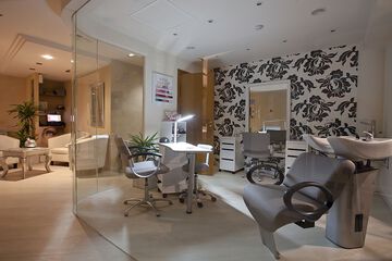 Hair salon