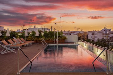 Rooftop pool