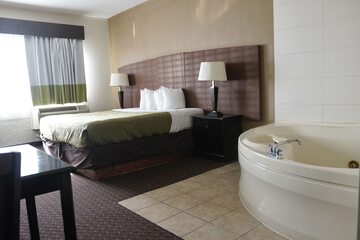 Room 25 of 47