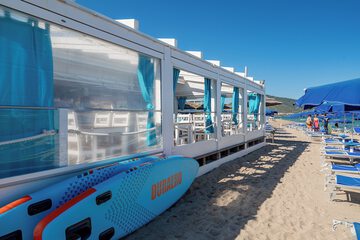 Beach bar