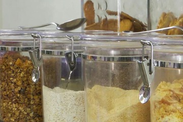 Breakfast area