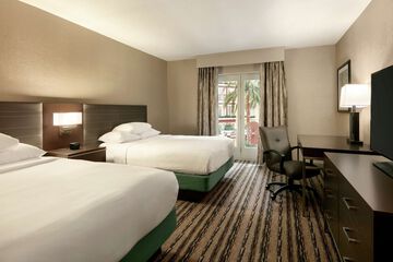 Room 35 of 62