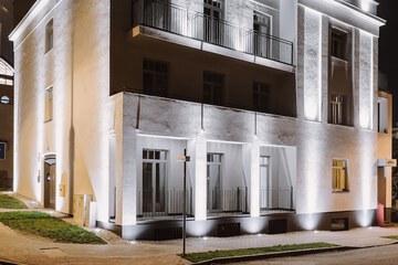 Front of property - evening/night