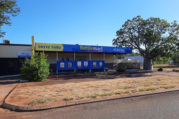 Shopping mall