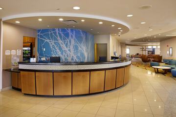 Hotel Interior 4 of 32