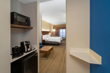Room 11 of 44