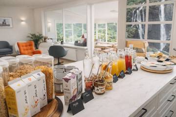 Breakfast buffet
