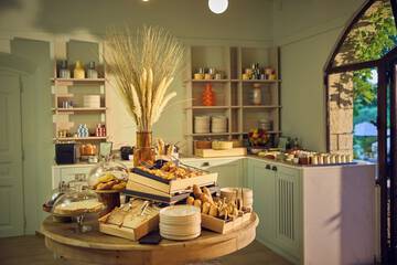 Breakfast buffet