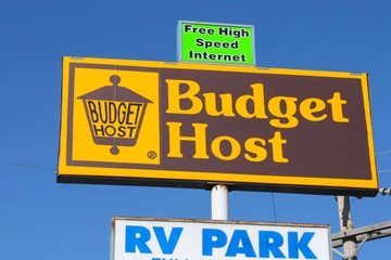 Budget Host Golden Wheat Motel