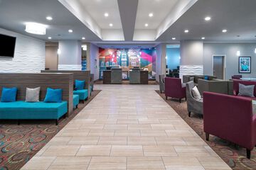 Hotel Interior 10 of 31