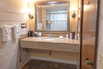 Bathroom sink