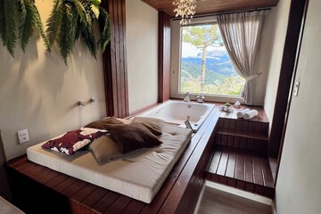 Private spa tub