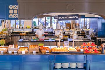 Breakfast buffet