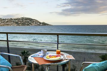 Beach/ocean view
