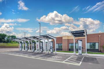 Electric vehicle charging station