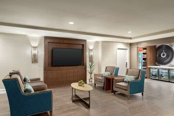 Hotel Interior 11 of 108