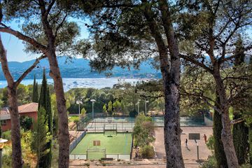 Tennis court