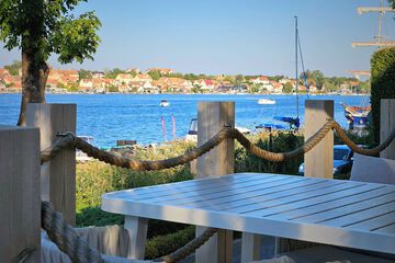 Sundeck