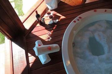 Jetted tub