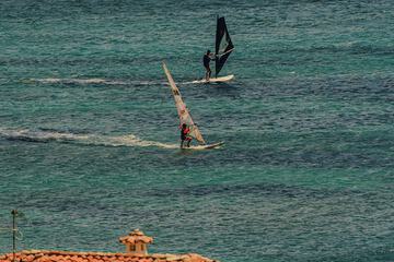 Surfing/boogie boarding