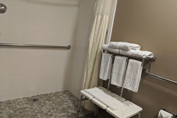 Room 12 of 27