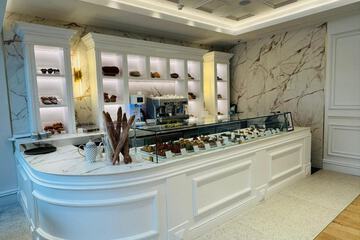 Snack bar