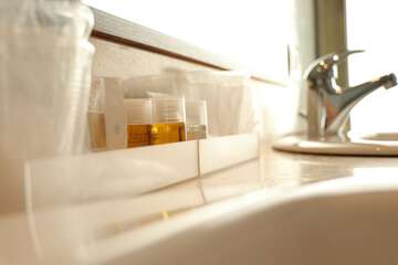 Bathroom amenities