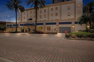 Hampton Inn & Suites St. Petersburg / Downtown