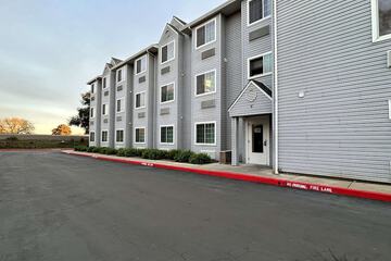 SureStay by Best Western Sacramento South Natomas