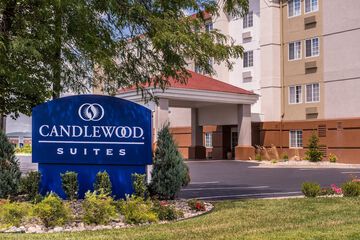 Candlewood Suites Topeka West by IHG