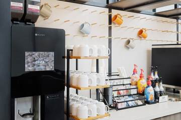 Breakfast/Coffee Service 65 of 76