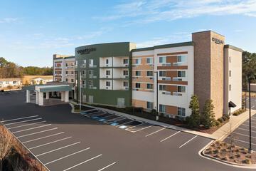 Courtyard by Marriott Fayetteville Fort Liberty / Spring Lake