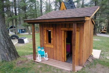 Children's play area - outdoor