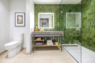 Bathroom shower