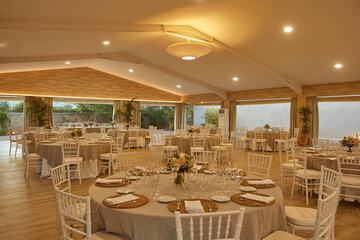 Indoor wedding