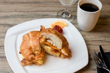 Breakfast/Coffee Service 82 of 104