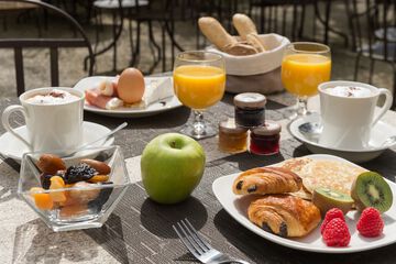 Breakfast meal