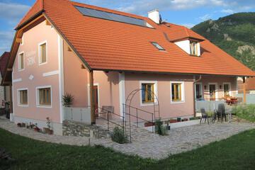 Photo 33