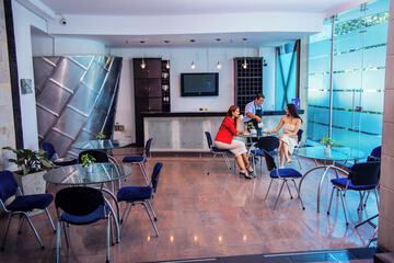 Lobby lounge