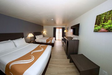 Room 32 of 49