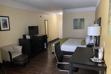 Room 43 of 69
