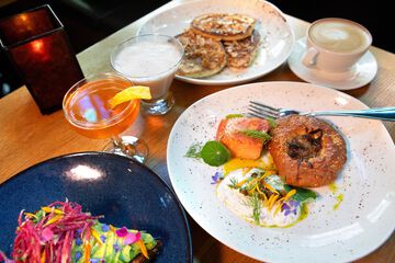 Breakfast/Coffee Service 81 of 98