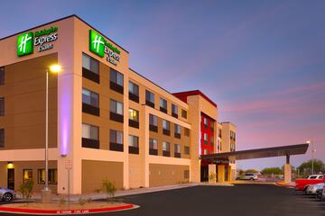 Holiday Inn Express & Suites Phoenix West Buckeye
