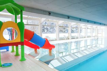 Rooftop pool