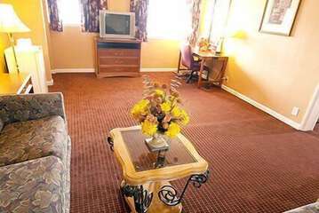 Parkway Inn
