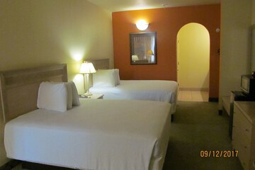 Room 8 of 22