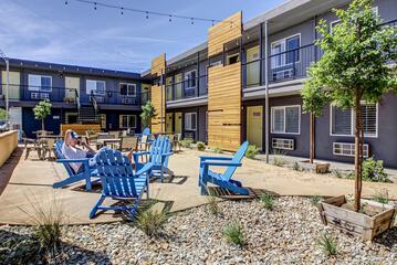 Americana Modern Hotel